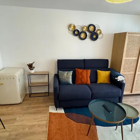 Furnished 17 Apartment *