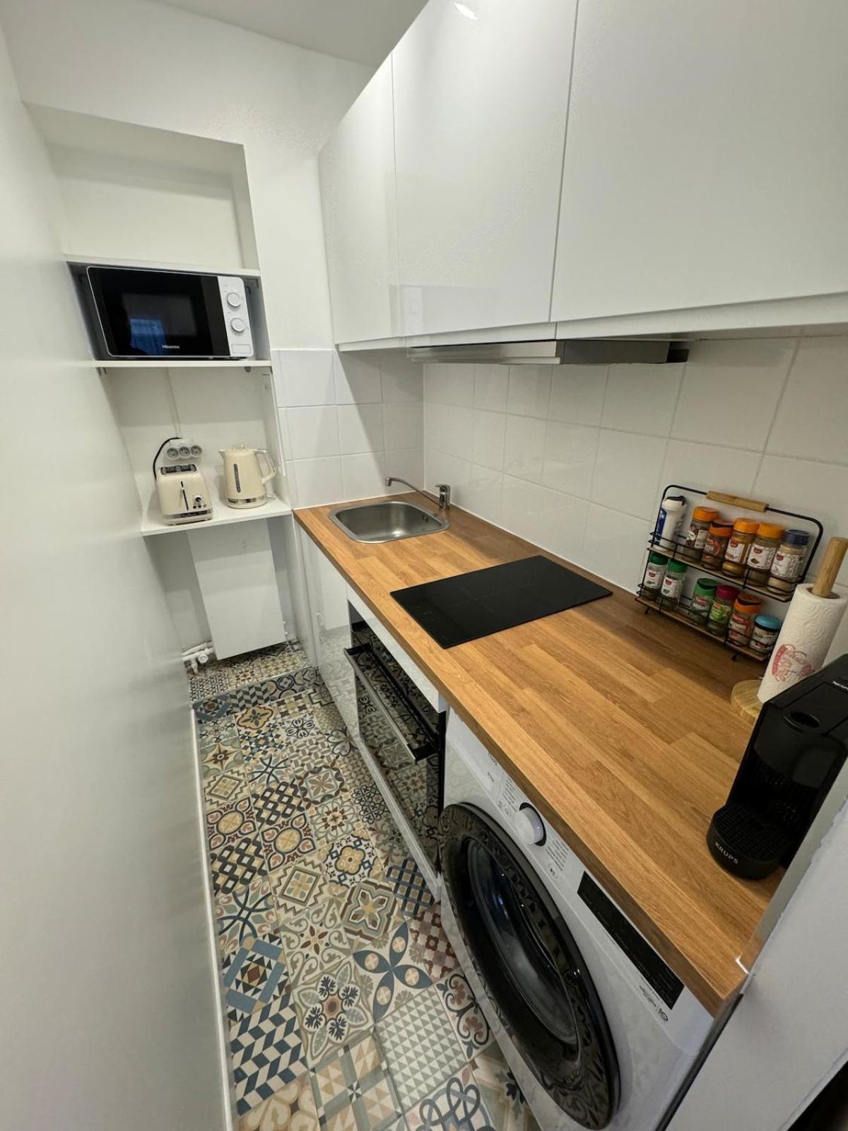 Furnished 17