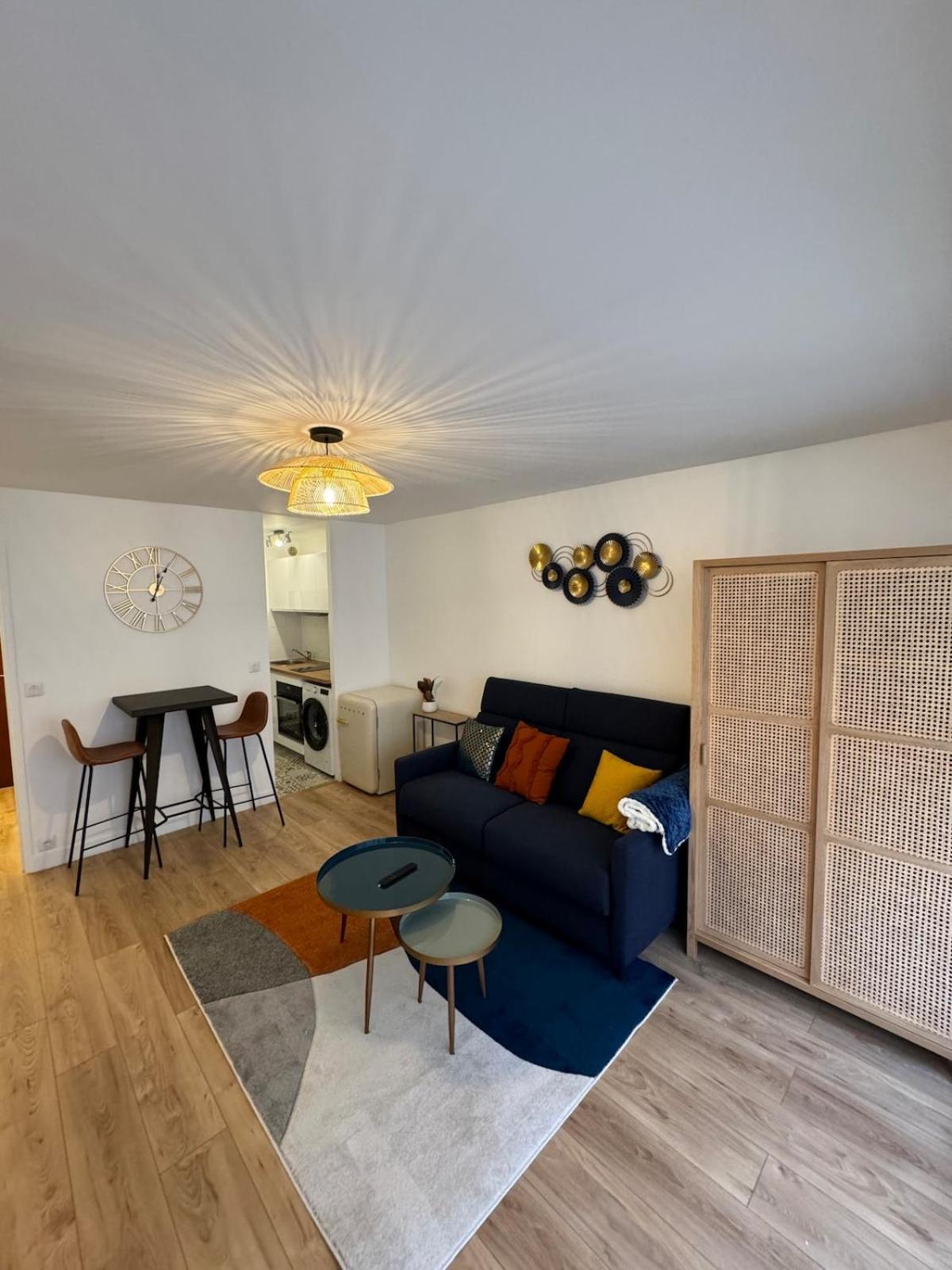 Furnished 17 * Parigi