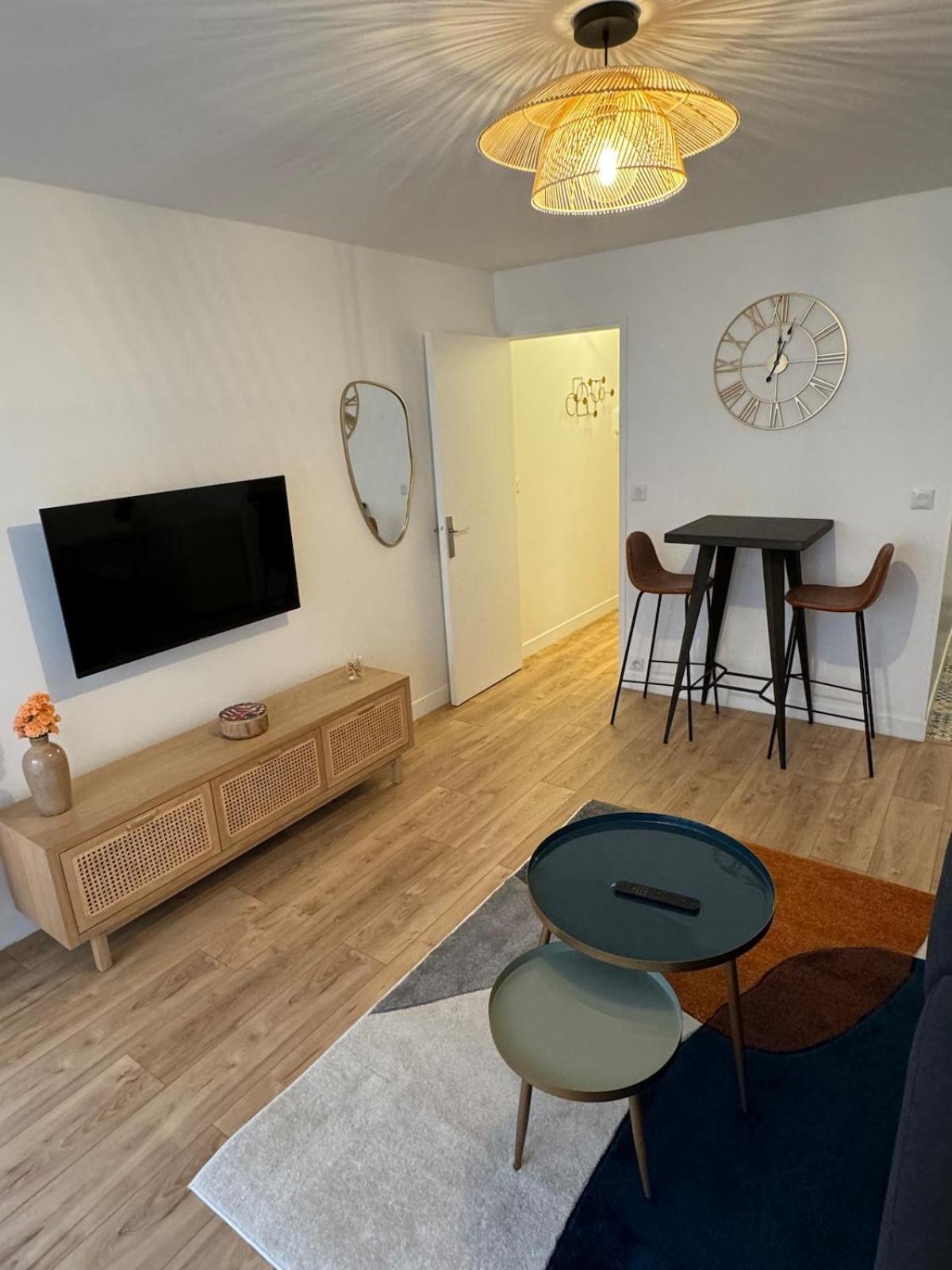 Furnished 17 Appartamento
